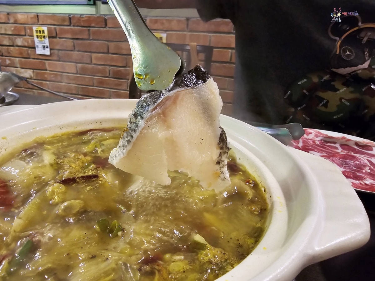 【桃園美食】龍潭交流道旁《玉蘭砂鍋魚頭》60年老店創新火鍋吃法,還有剁椒和川味烤魚可以選擇喔! - 第44張圖