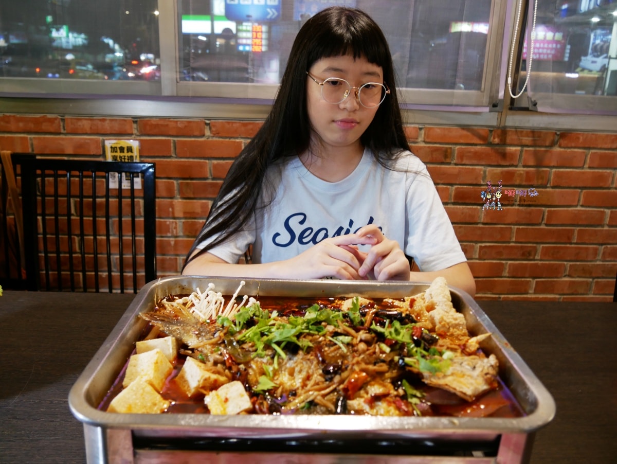 【桃園美食】龍潭交流道旁《玉蘭砂鍋魚頭》60年老店創新火鍋吃法,還有剁椒和川味烤魚可以選擇喔! - 第29張圖