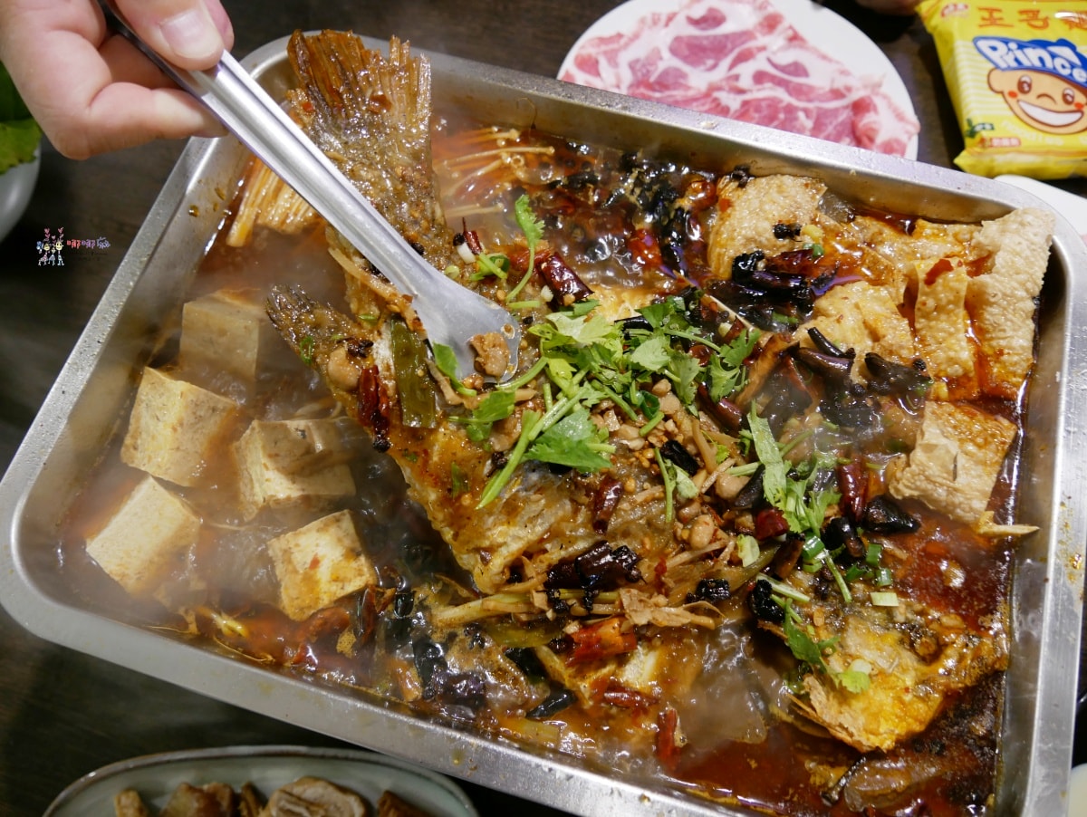 【桃園美食】龍潭交流道旁《玉蘭砂鍋魚頭》60年老店創新火鍋吃法,還有剁椒和川味烤魚可以選擇喔! - 第30張圖