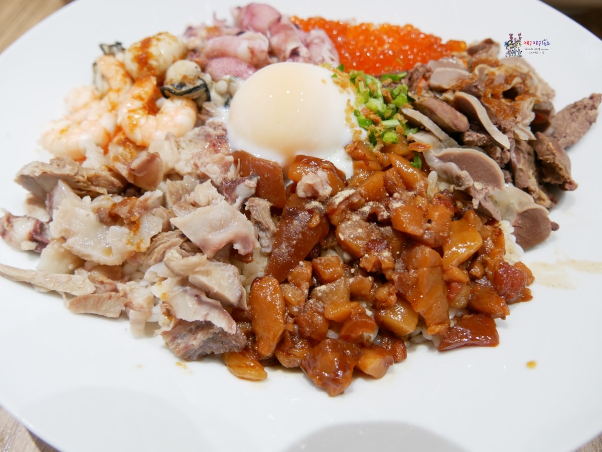 【桃園美食】南崁夜市附近《海料理海米粉》以海鮮為主題的傳統小吃店,用小吃價格就可以吃到海鮮料理。 - 第14張圖