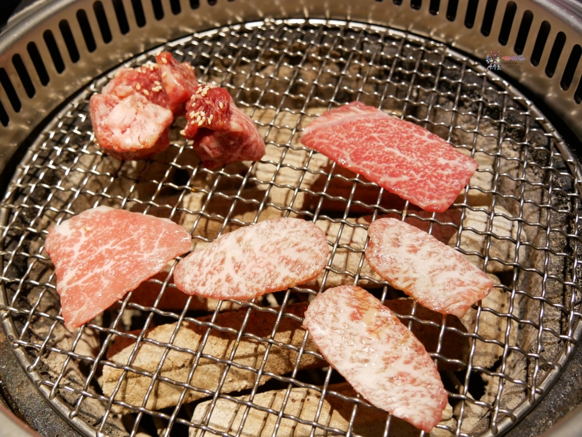 【中壢燒烤推薦】中美路上《三柒燒き肉專門店》高CP值和牛吃到飽,多種部位可以選! - 第26張圖
