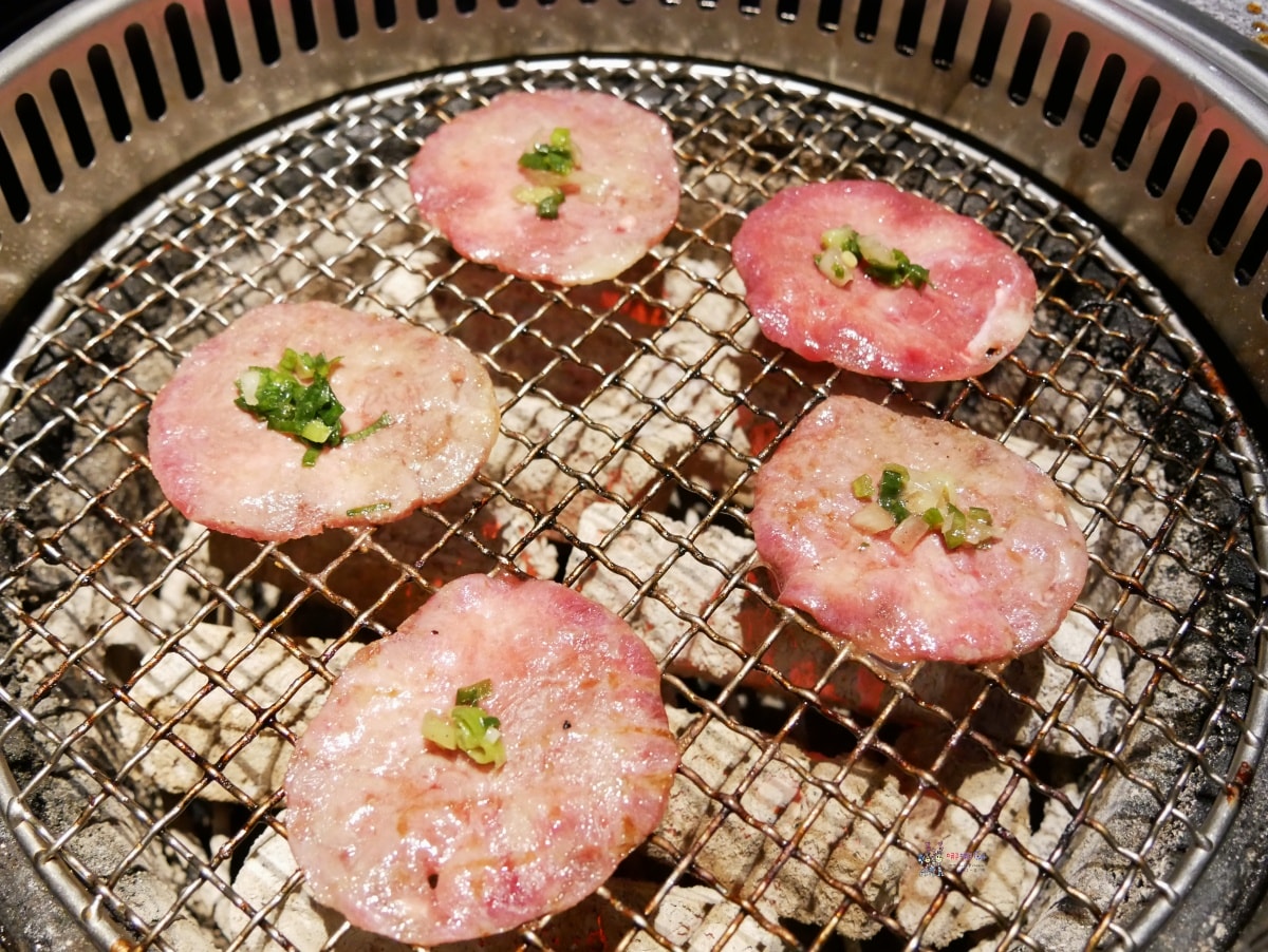 【中壢燒烤推薦】中美路上《三柒燒き肉專門店》高CP值和牛吃到飽,多種部位可以選! - 第31張圖