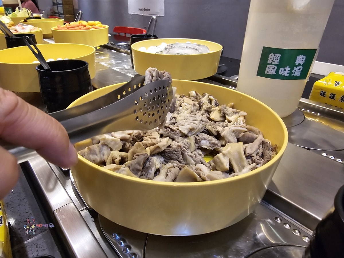 【桃園吃到飽】龍潭交流道附近《滿記麻辣回轉火鍋》超平價而且不收服務費,闆娘特製燉湯一定不要錯過! - 第27張圖