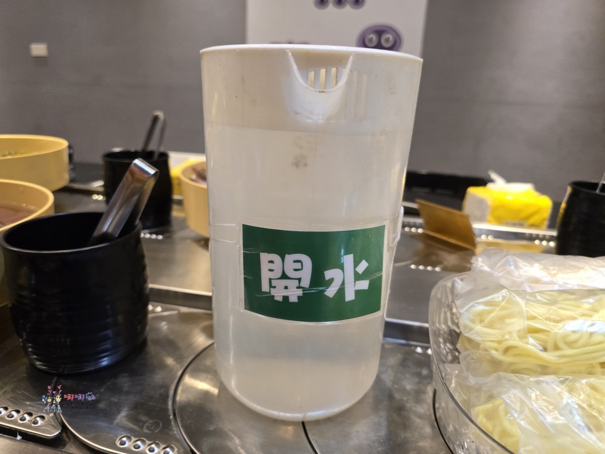 【桃園吃到飽】龍潭交流道附近《滿記麻辣回轉火鍋》超平價而且不收服務費,闆娘特製燉湯一定不要錯過! - 第21張圖