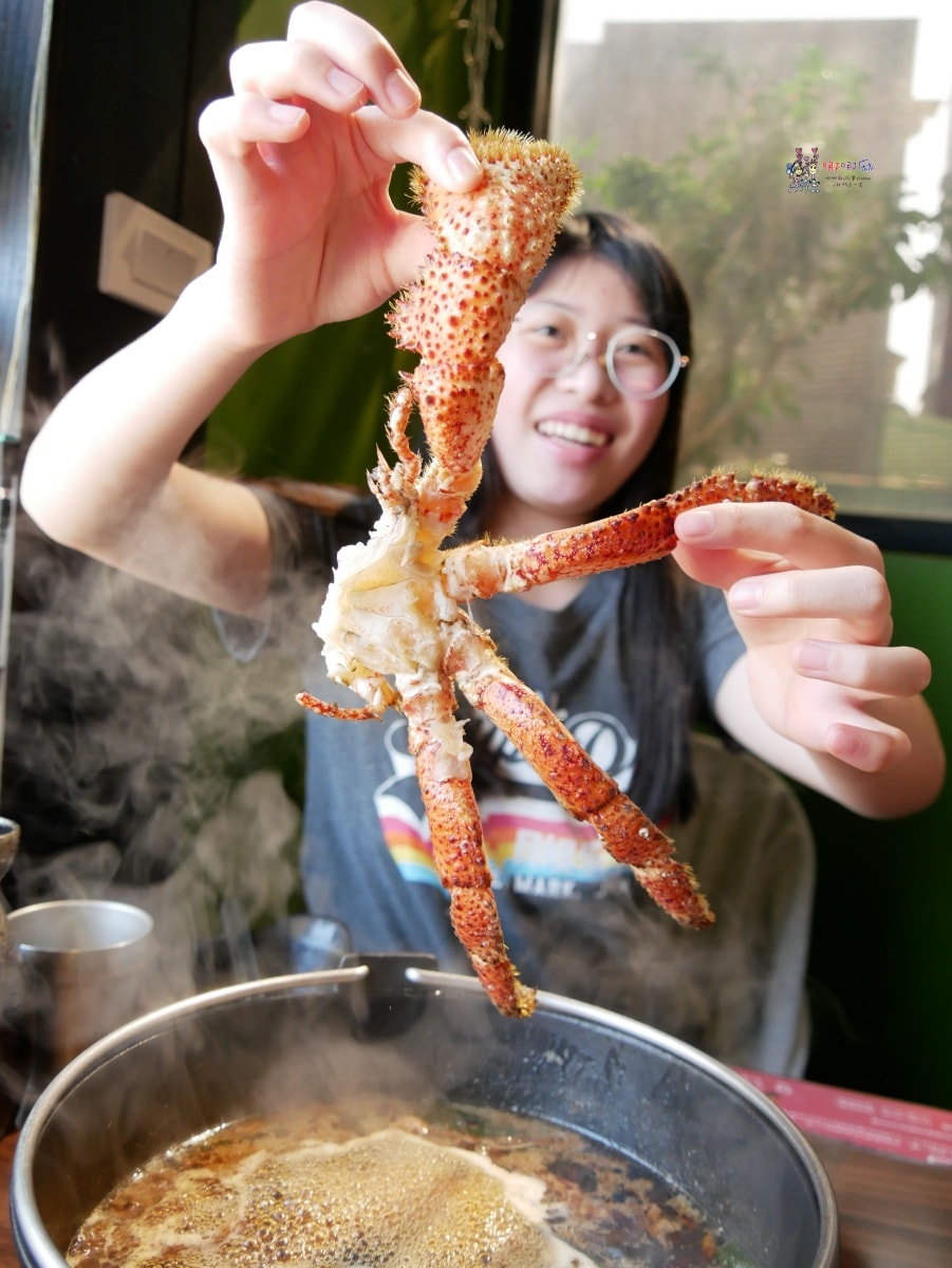 【桃園美食】八德夜市附近《想吃鍋創意小火鍋》壽星滿額免費送雪蟹,還有新推出手臂長泰國蝦! - 第17張圖