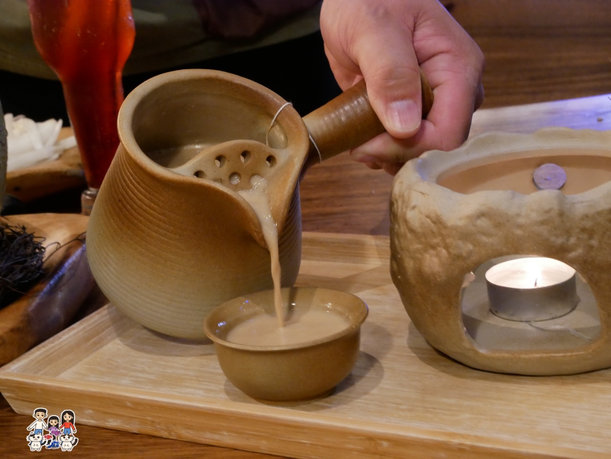 💥 桃園美食探險：舌尖上的泰國雨林與南島山海！中壢「好咖 Thai」與「鹿馬岸 Luma’an」的靈魂饗宴