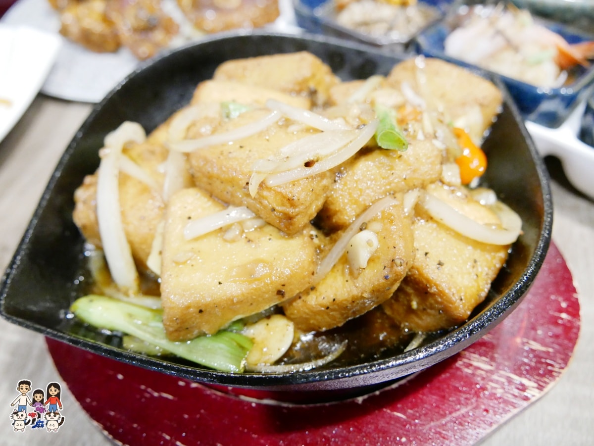 桃園美食推薦:炬坊居酒食堂!台日料理大集合,營業到凌晨一點的桃園宵夜首選 - 第30張圖 桃園美食推薦:炬坊居酒食堂!台日料理大集合,營業到凌晨一點的桃園宵夜首選