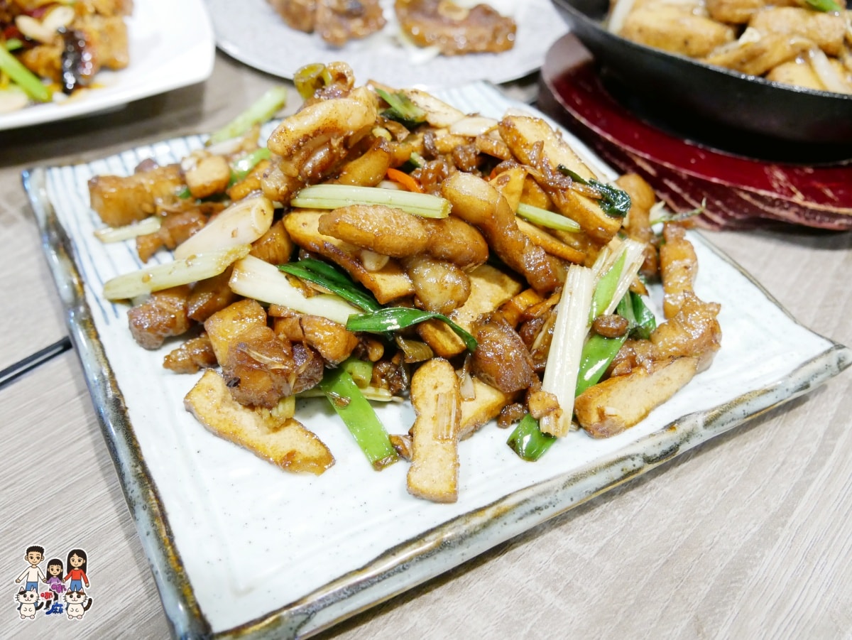 桃園美食推薦:炬坊居酒食堂!台日料理大集合,營業到凌晨一點的桃園宵夜首選 - 第28張圖 桃園美食推薦:炬坊居酒食堂!台日料理大集合,營業到凌晨一點的桃園宵夜首選